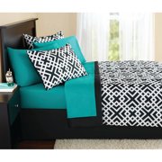 Mainstays Interlocking Geo Bed in a Bag Coordinating Bedding Set